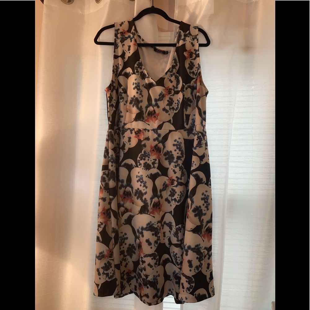 *RARE* JETE Dress - Size XL